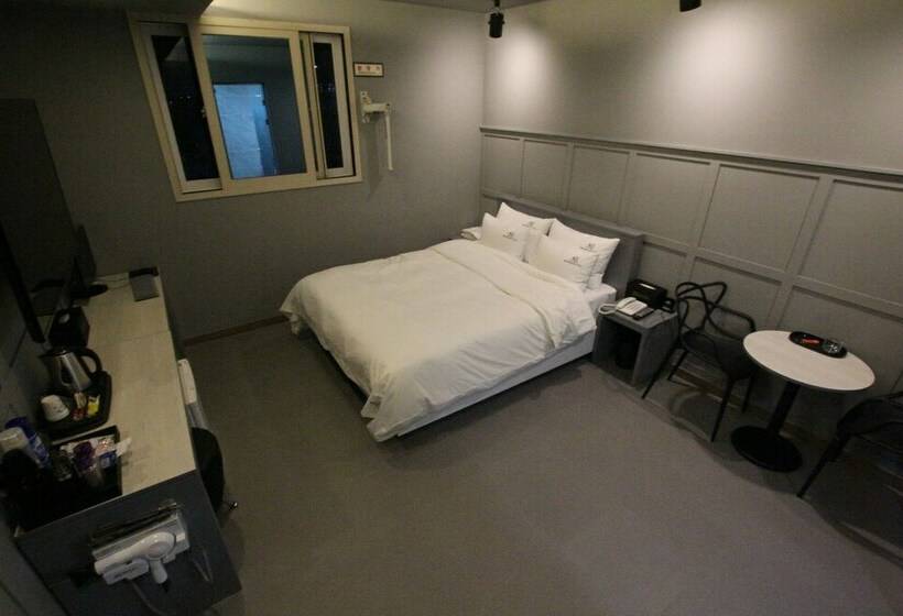 スタンダードルーム, Nova