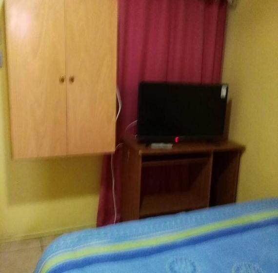 经济型家庭间, Hostal Rozal Spa Hospicio