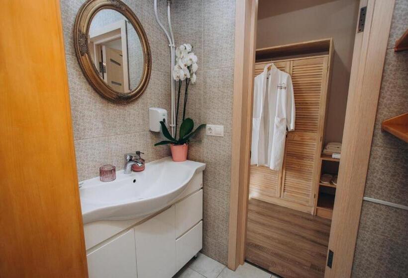 سوییت جونیور, Tamerlan