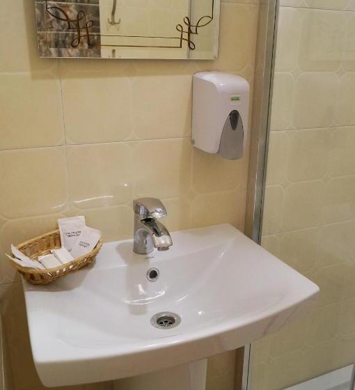 اتاق استاندارد با بالکن, Tamerlan