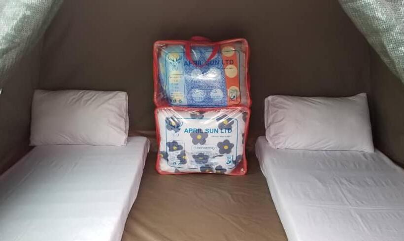 چادر با خدمات رفاهی استاندارد, Maasai Hostel Tanzania