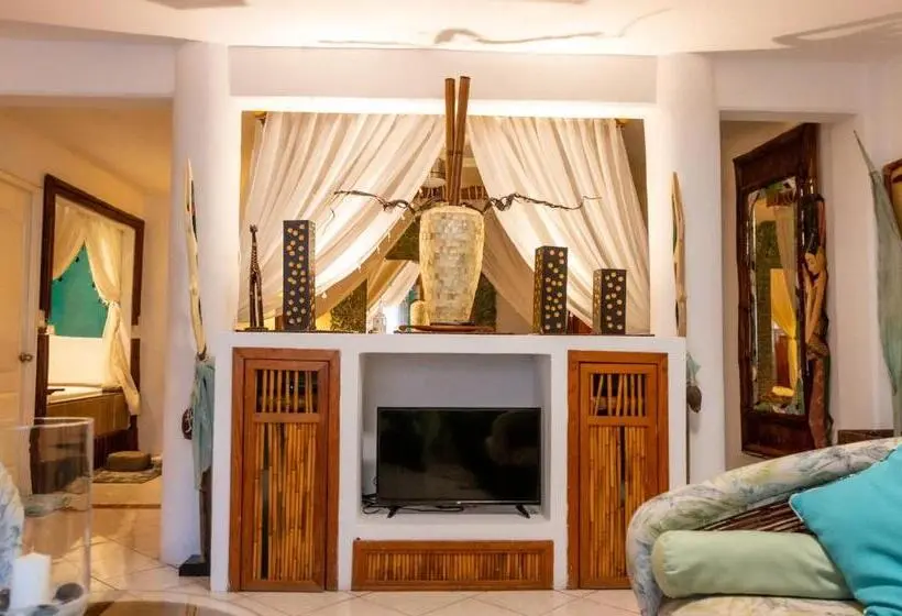 سوئیت با تخت بزرگ, Monyoli Hotel & Boutique