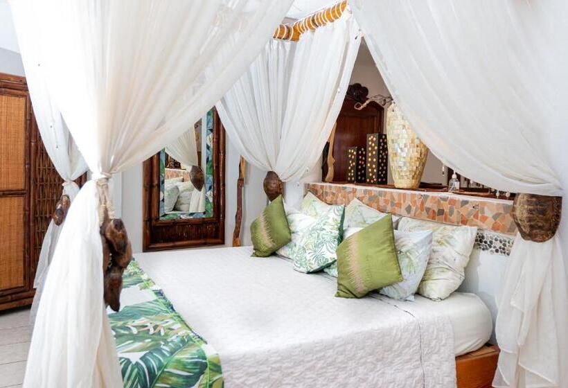 מיטת קינג בסוויטה, Monyoli Hotel & Boutique