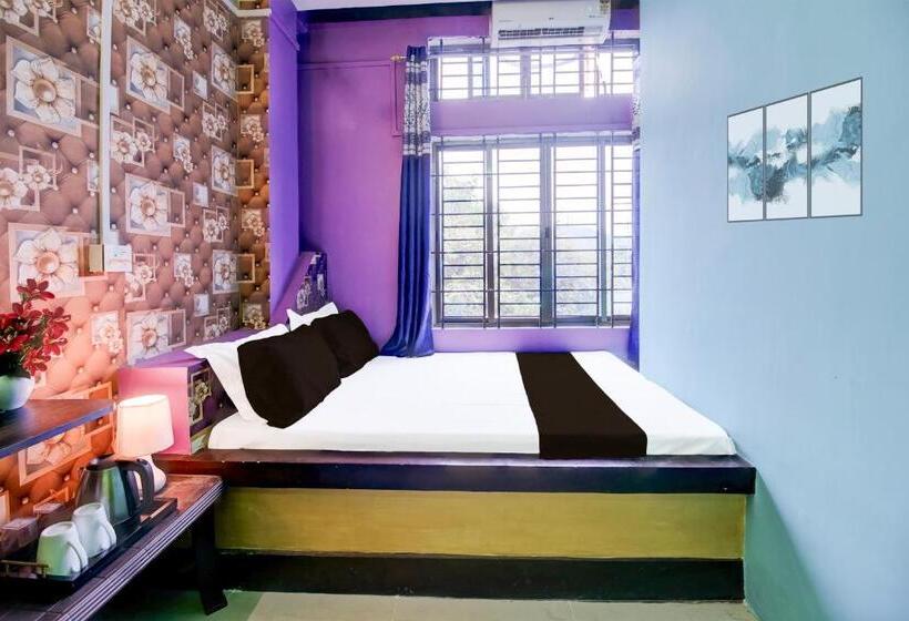 חדר קלאסי לשלושה, O Maa Kamakhya Guest House