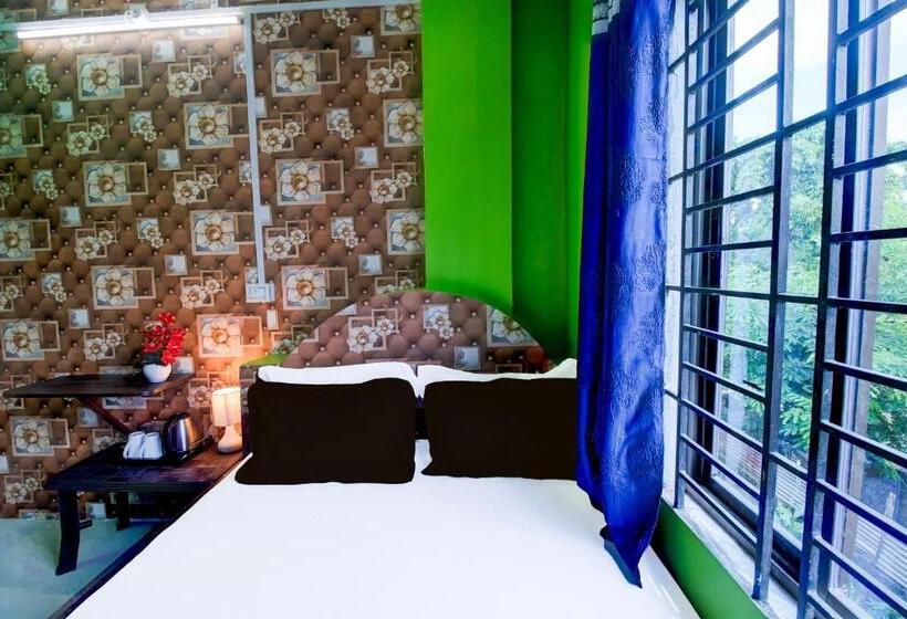 חדר קלאסי לשלושה, O Maa Kamakhya Guest House