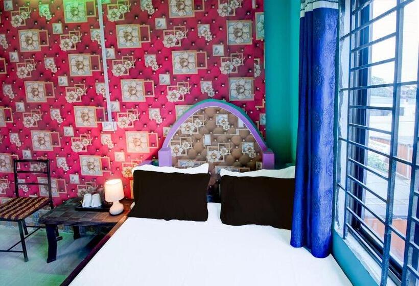 חדר קלאסי לשלושה, O Maa Kamakhya Guest House