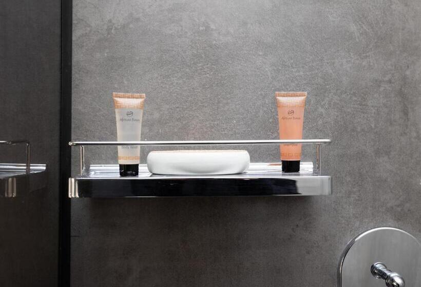 스탠다드 스튜디오, Kruger Living On Nyati