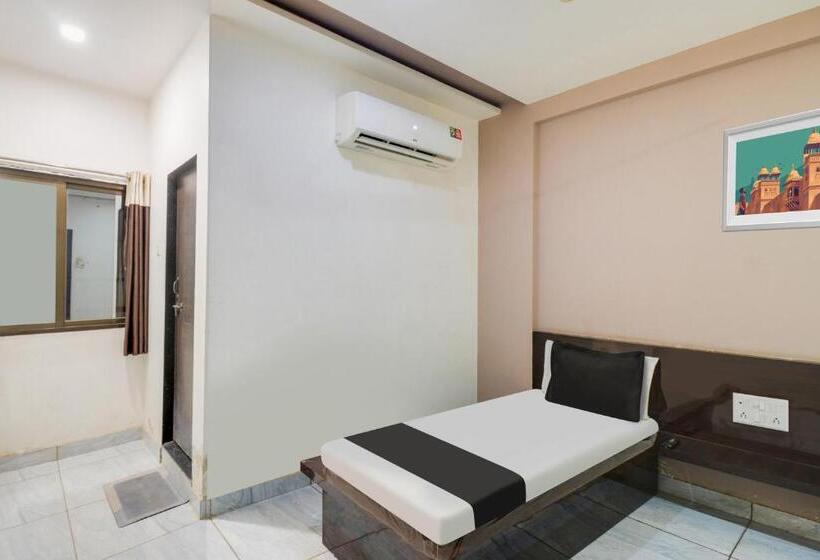 三人经典房间, Oyo Hotel Jai Shree Shyam