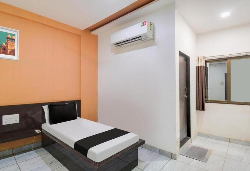 三人经典房间, Oyo Hotel Jai Shree Shyam