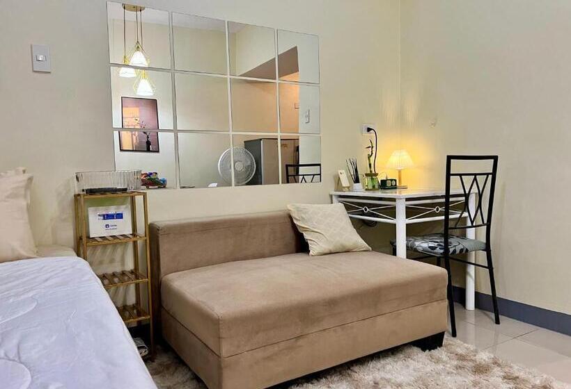 استودیوی سوپریور, Staycation Condotels For Travellers Near Airport