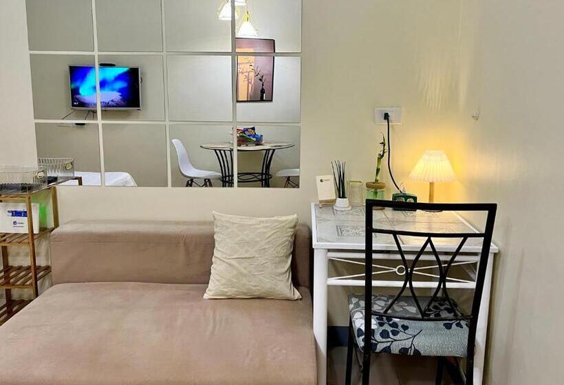 استودیوی سوپریور, Staycation Condotels For Travellers Near Airport