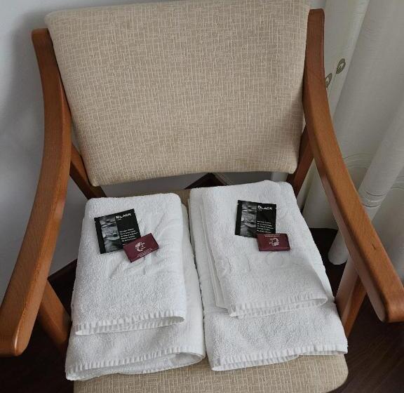 اتاق استاندارد, Habitaciones Pensión Lubina