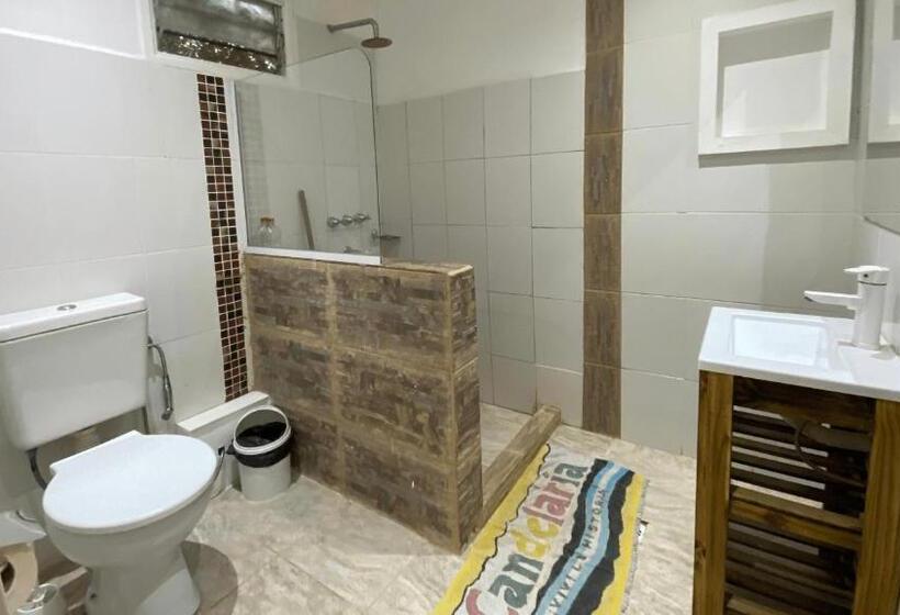 Standaard Bungalow met Uitzicht op de Tuin, Cabañas Las Violetas A Pasos De La Reserva Urutaú