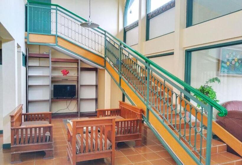 패밀리 룸, Grand Astoeti