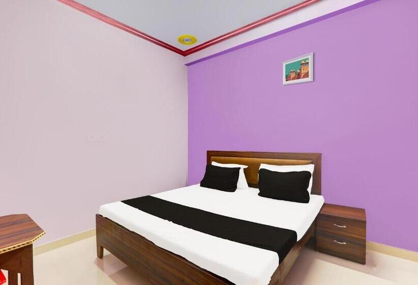 三人经典房间, Oyo Mandakini Galaxy