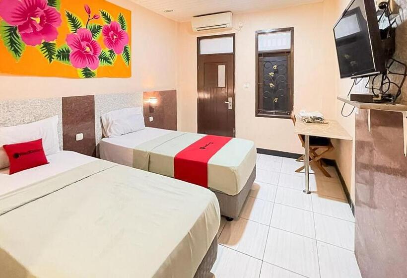 Номер Deluxe, Reddoorz Syariah Near Mall Of Serang