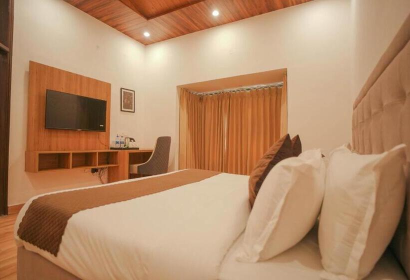 جناح ديلوكس سرير كينج, Tapovan Resorts