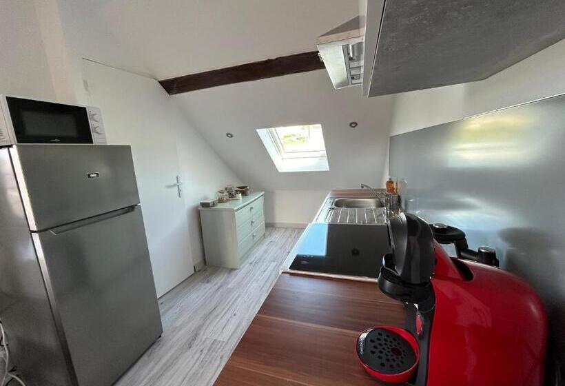 四人标准间, Les Nids