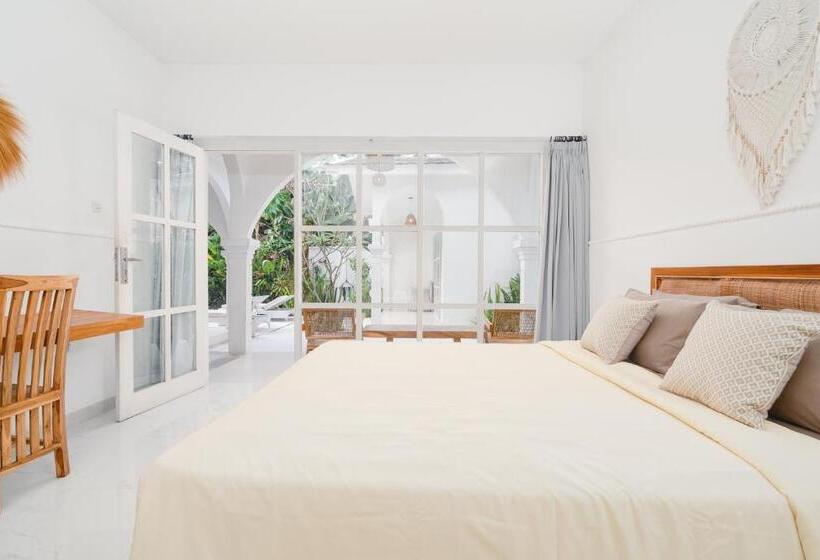 חדר לארבעה סטנדרטי עם נוף לגינה, Jero D Kawan House