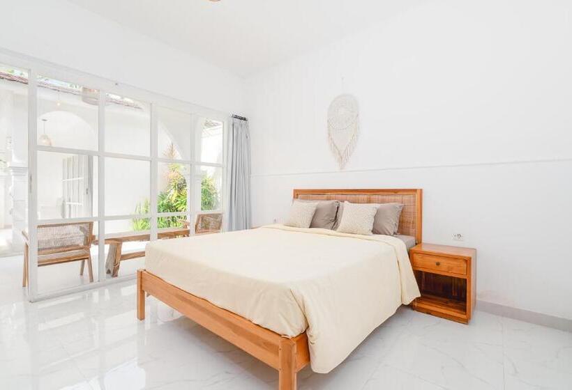 غرفة قياسية رباعية مطلة على الحديقة, Jero D Kawan House