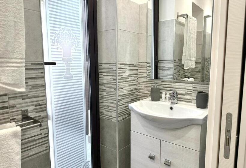 استودیوی استاندارد, Marina Di Trezza