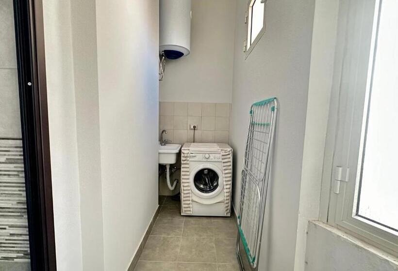 استودیوی استاندارد, Marina Di Trezza