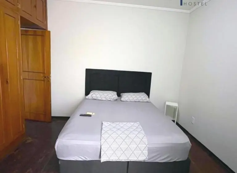 اتاق استاندارد با بالکن, Ritz Hostel