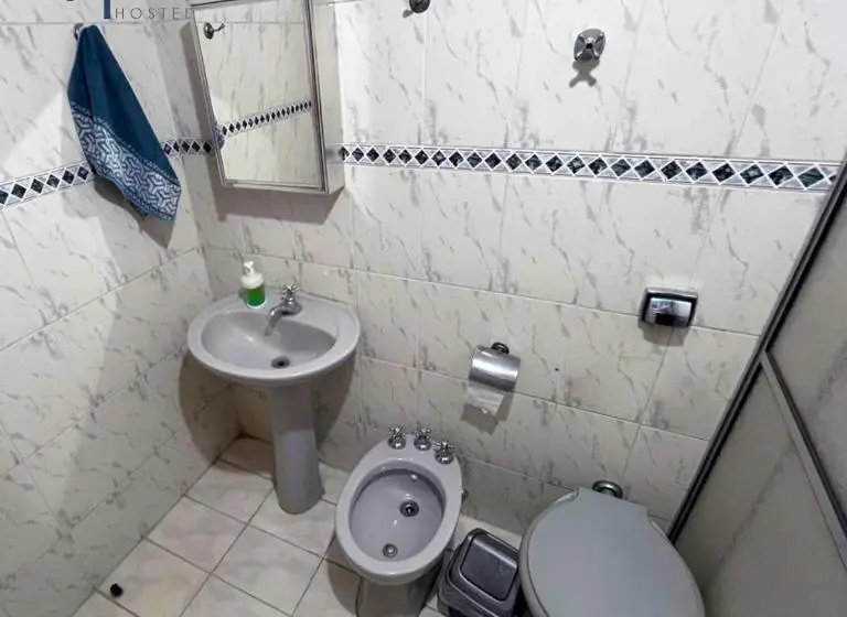 اتاق استاندارد یک نفره, Ritz Hostel
