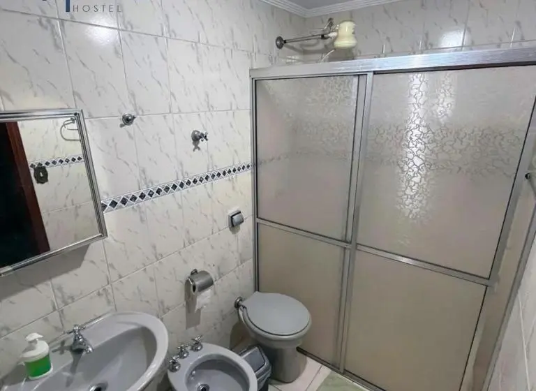 اتاق استاندارد یک نفره, Ritz Hostel