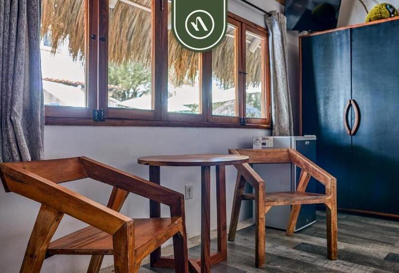 سرير فى غرفة مشتركه, 2 Double Beds   Dormitory Room In Nuevo Vallarta