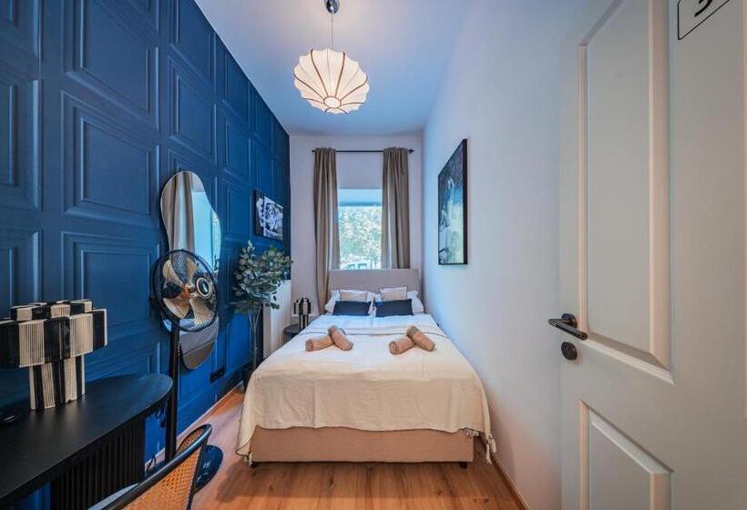 اتاق استاندارد با سرویس بهداشتی مشترک, Rivé By Home1