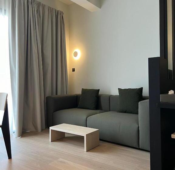 디럭스 스튜디오, Alinea Diono Historic Center