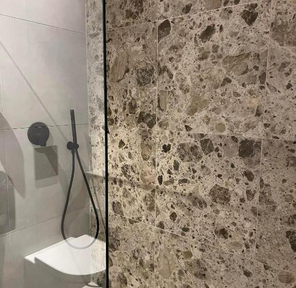 디럭스 스튜디오, Alinea Diono Historic Center