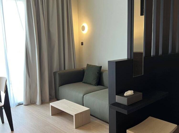 디럭스 스튜디오, Alinea Diono Historic Center