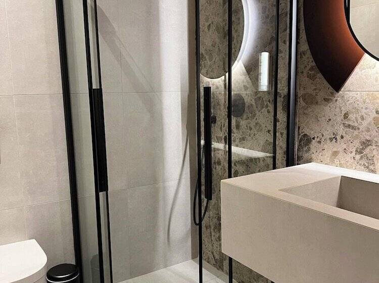 디럭스 스튜디오, Alinea Diono Historic Center