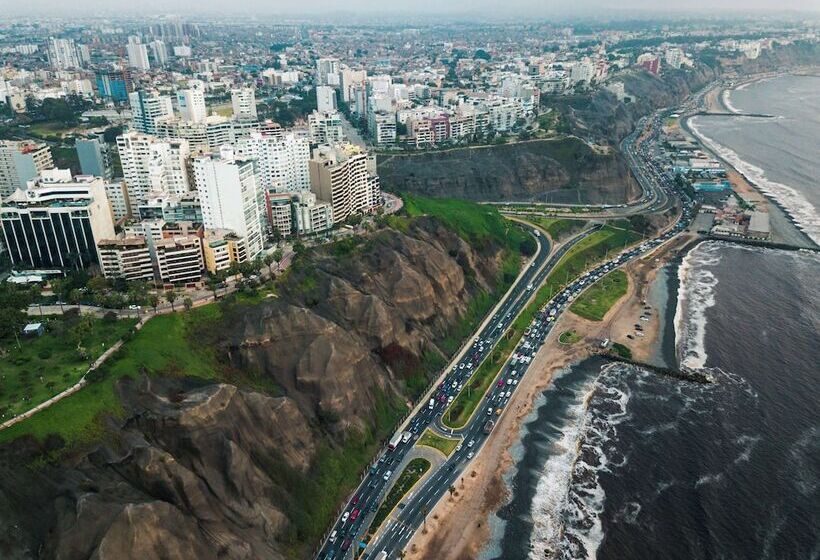 스탠다드 스튜디오, Nhow Lima