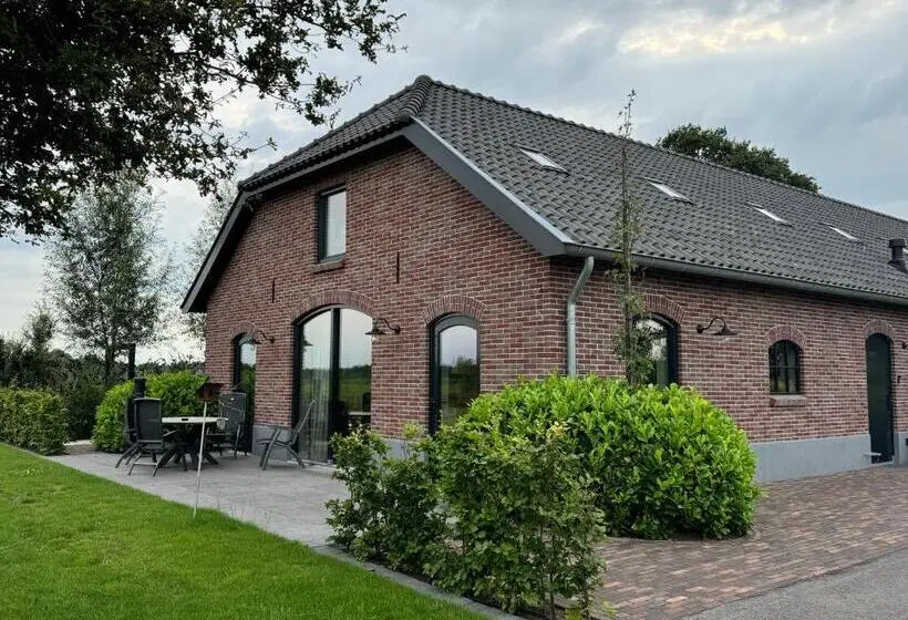 Deluxe Neljän Hengen Huone, B&b Mijllerzicht