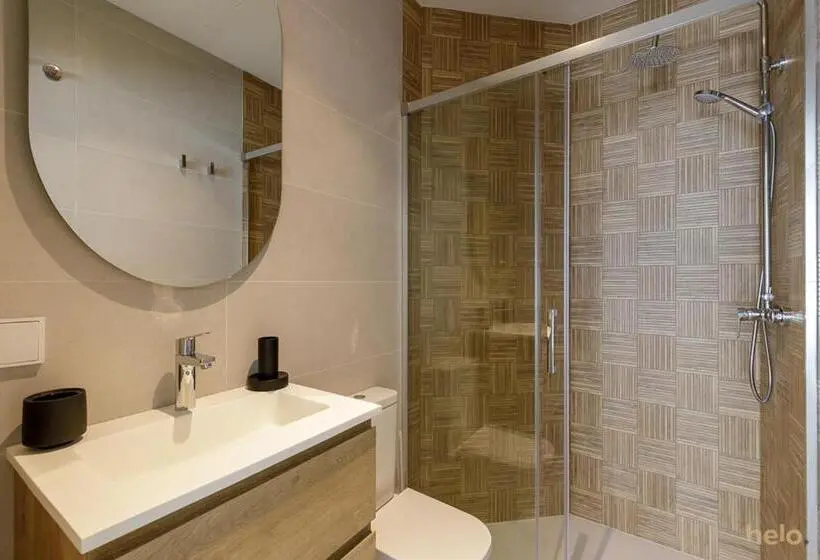 آپارتمان 1 خوابه همکف, Cervantes Suites By Helo
