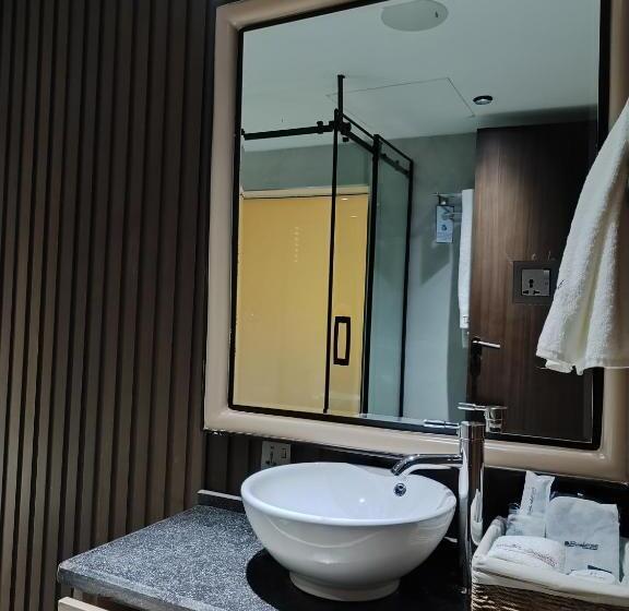 آپارتمان 2 خوابه با بالکن, Brickspoint Boutique Apart