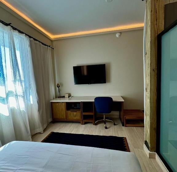 اتاق استاندارد, Metro Art