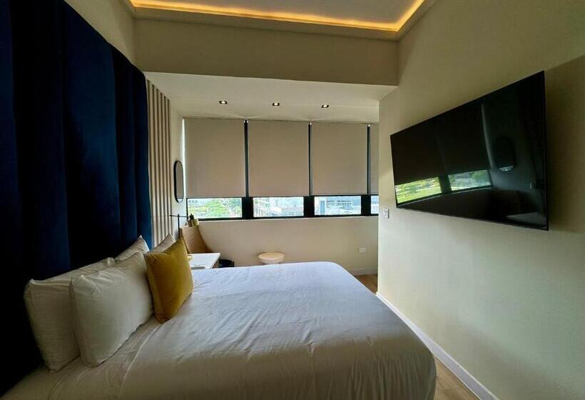 اتاق استاندارد, Metro Art