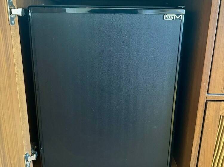 اتاق لوکس, Metro Art