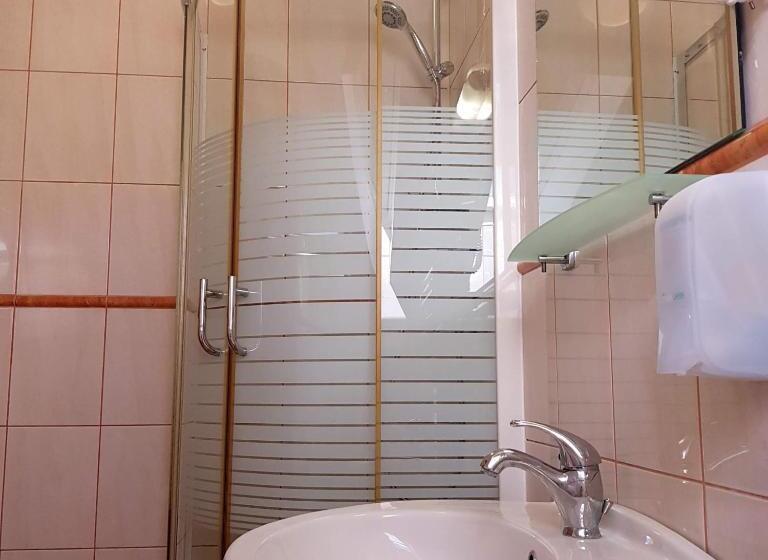 スーペリアトリプルルーム, Motel Vector