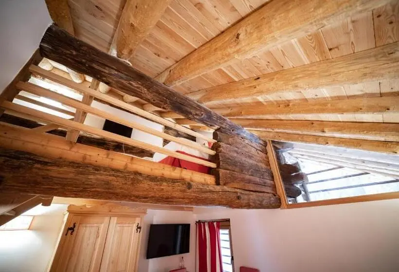 マウンテンビューファミリールーム, Agriturismo Montana Fold