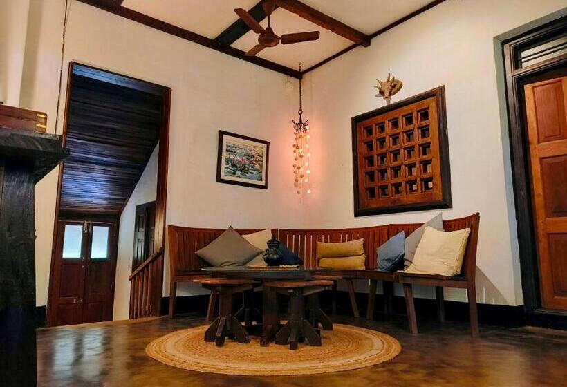 בית, חדר שינה 1, Svarna