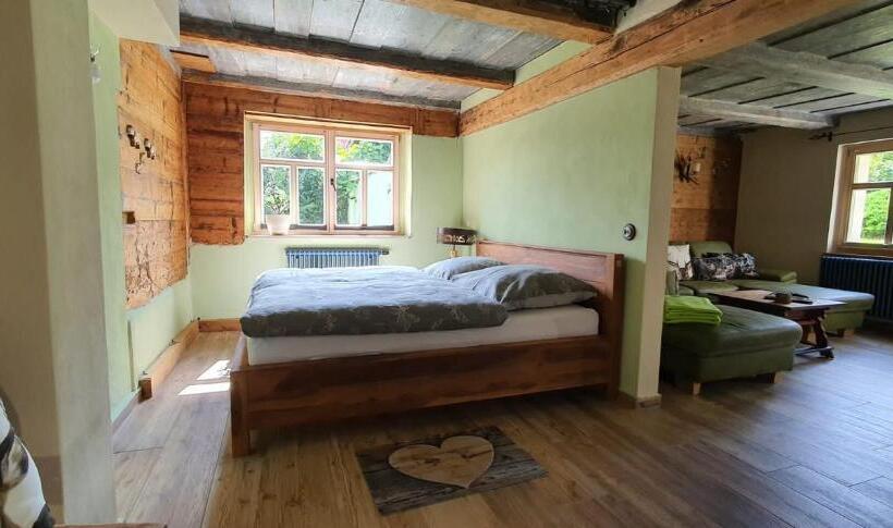 Апартаменты 2 Спальни, Gohrischer Hof Anno 1798