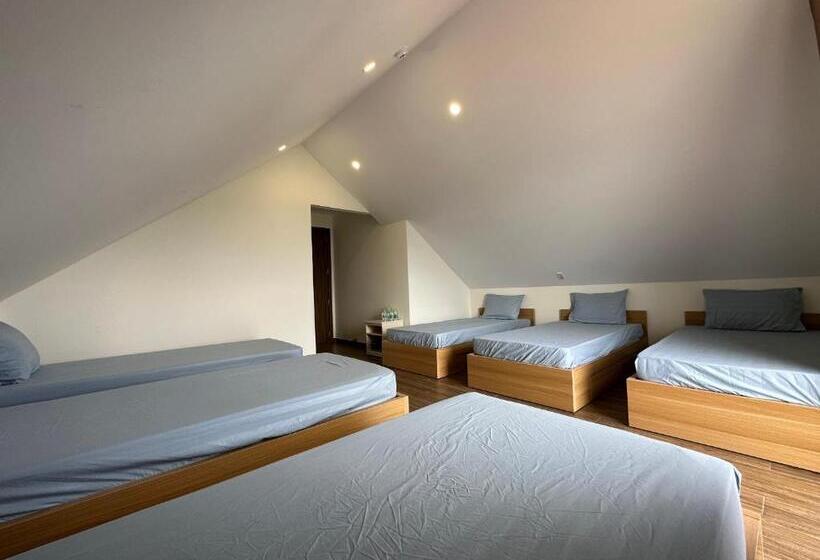 سوییت سوپریور, Capital O 1208 Phong Van Villa