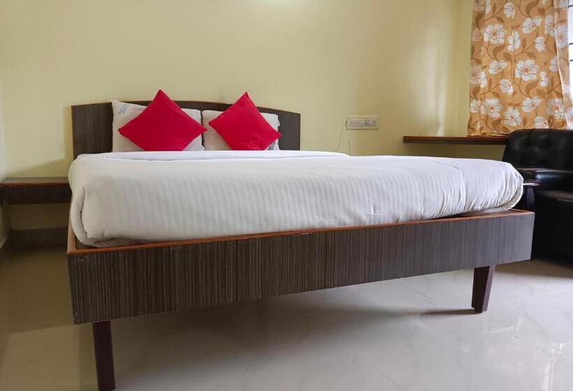 غرفة ديلوكس, Vishnu Residency