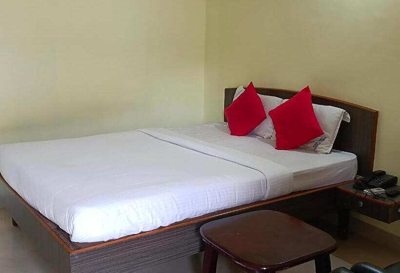 غرفة ديلوكس, Vishnu Residency