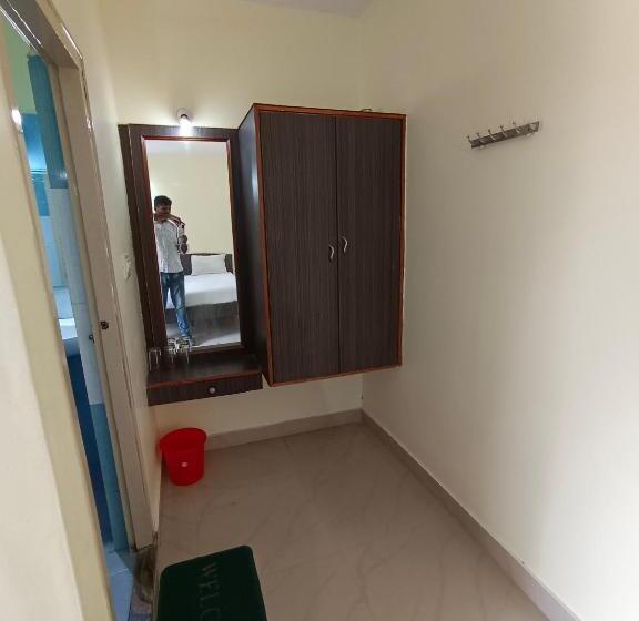 غرفة ديلوكس, Vishnu Residency